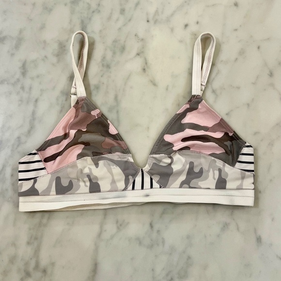 Xirena Pink Camo Gisele Bra Size Medium - Picture 1 of 5